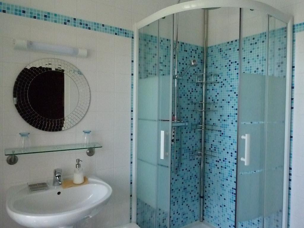 Saint-Maugan B&B L'Atelier Du Presbytere חדר תמונה